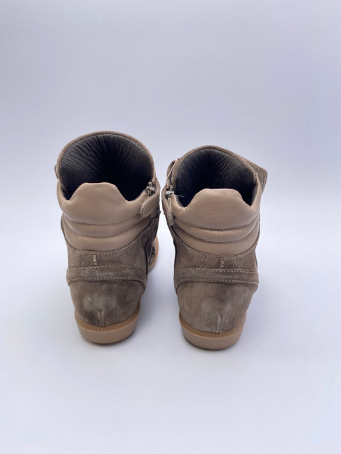 Hip sneaker “sleehak” suède